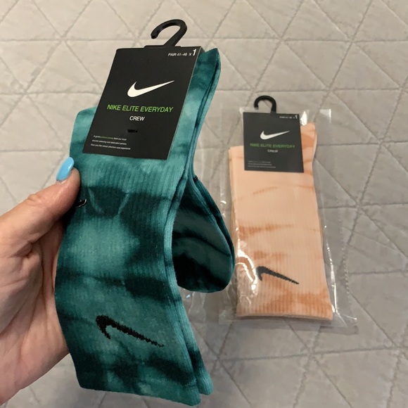Nike Tie Dye Crew Socks, NEW - Picture 2 of 7